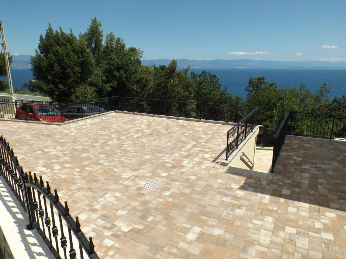 Apartments Villa Elma Mošćenička Draga Exteriör bild
